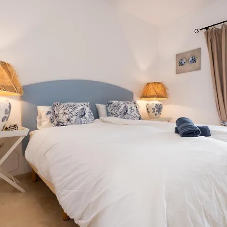 Rosario ヴィラ マルベーリャ